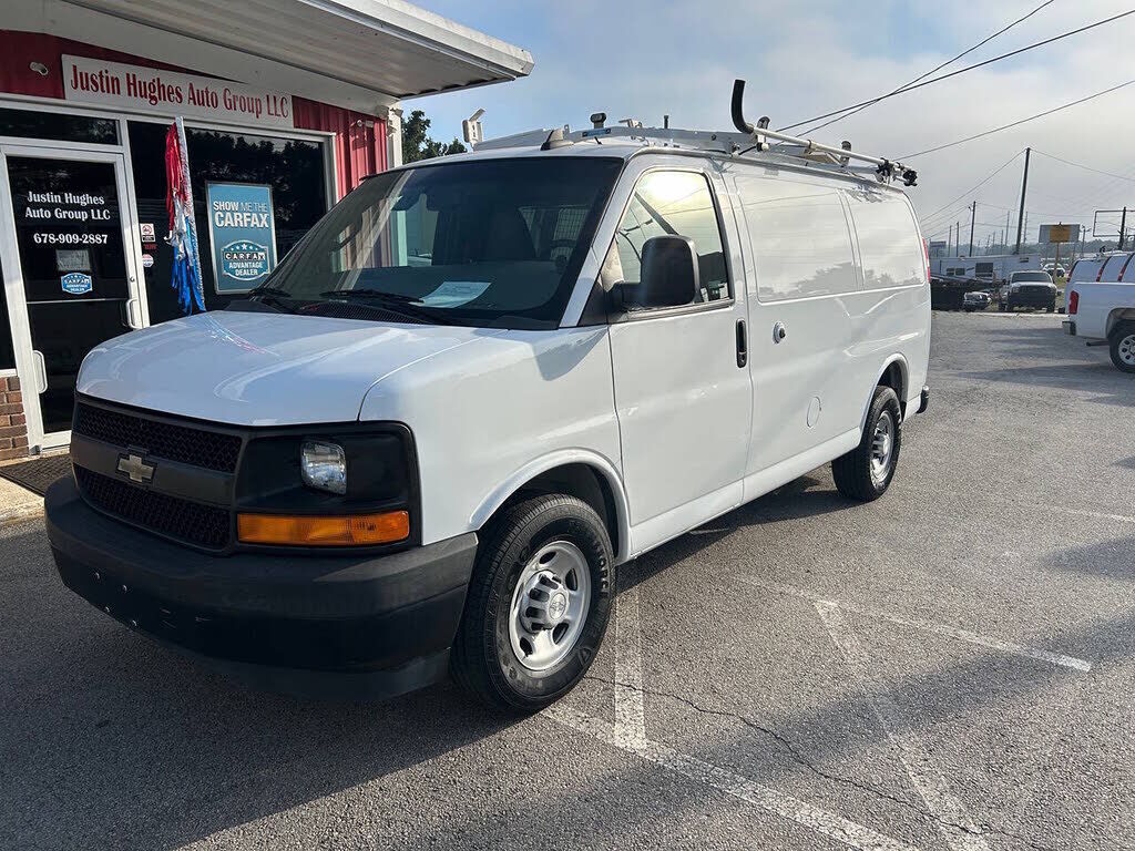 2017 CHEVROLET Express