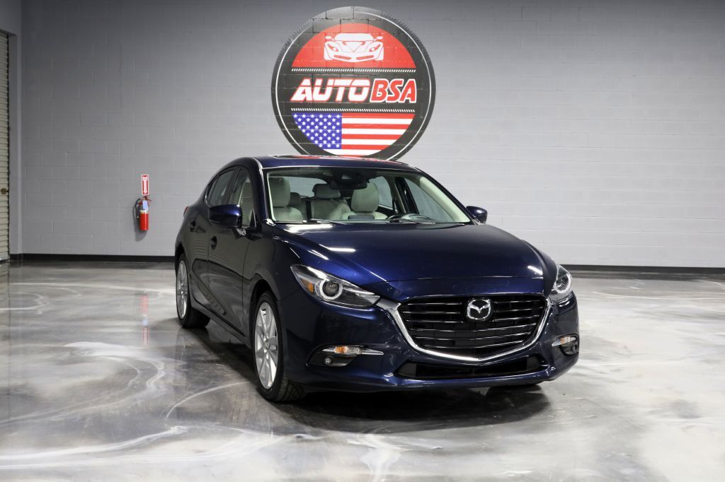 2017 MAZDA Mazda3
