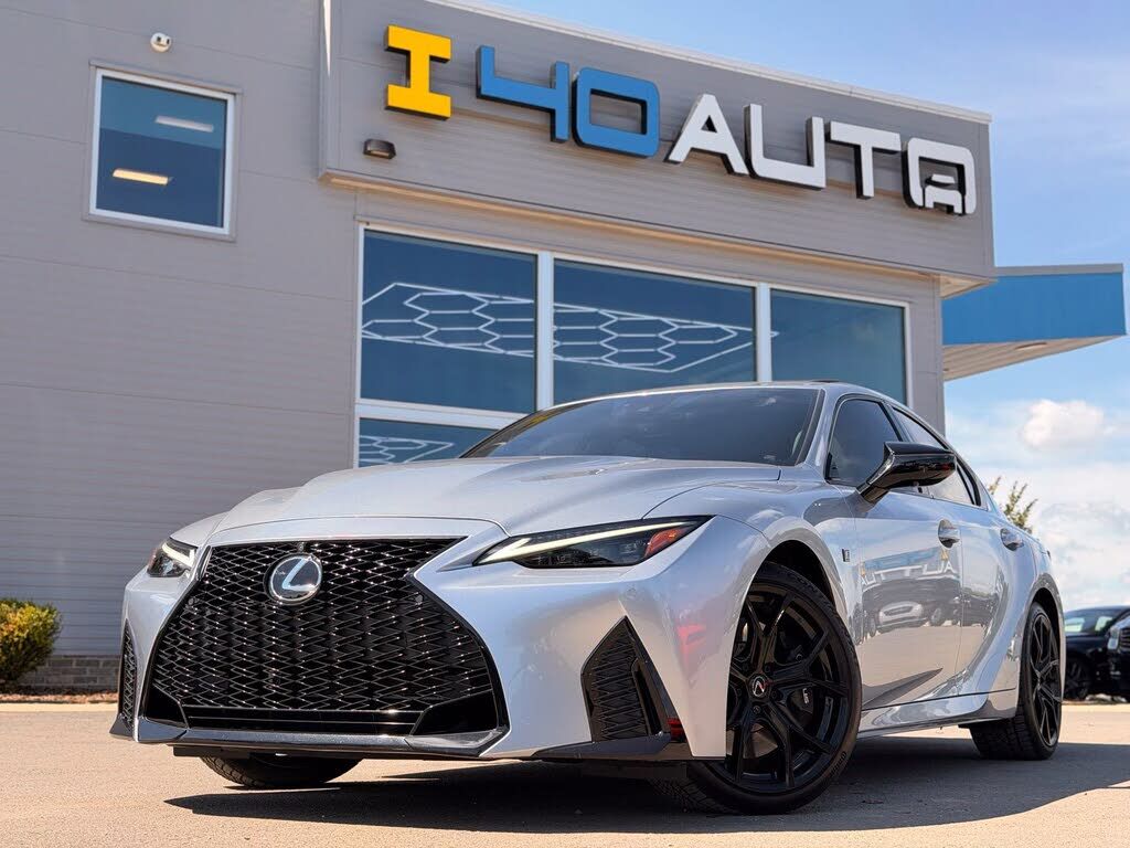 2025 LEXUS IS