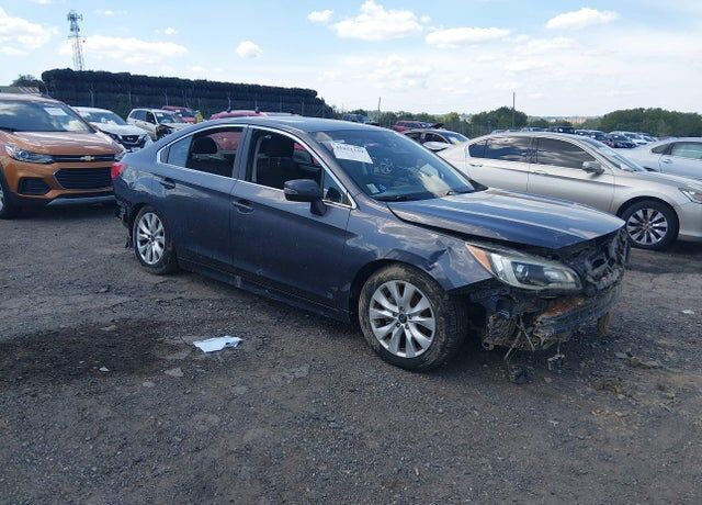 2016 SUBARU Legacy