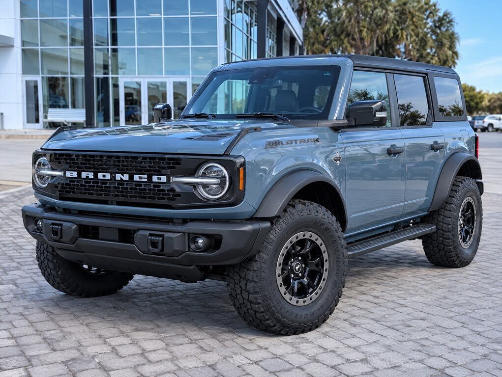 2022 FORD Bronco