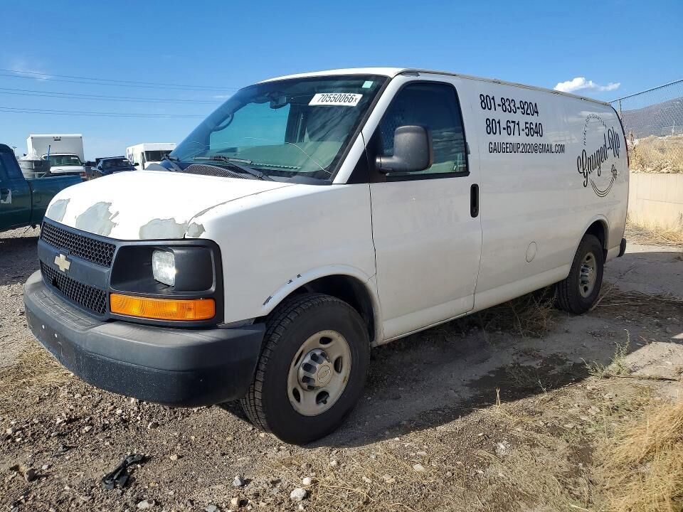2011 CHEVROLET Express