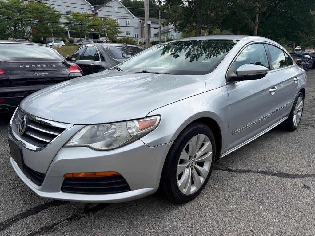 2011 VOLKSWAGEN Passat