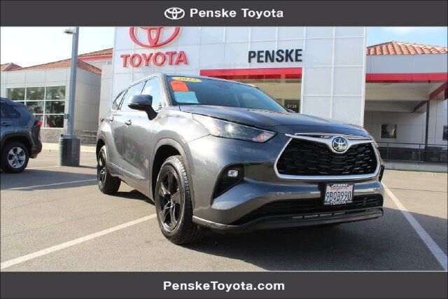 2022 TOYOTA Highlander