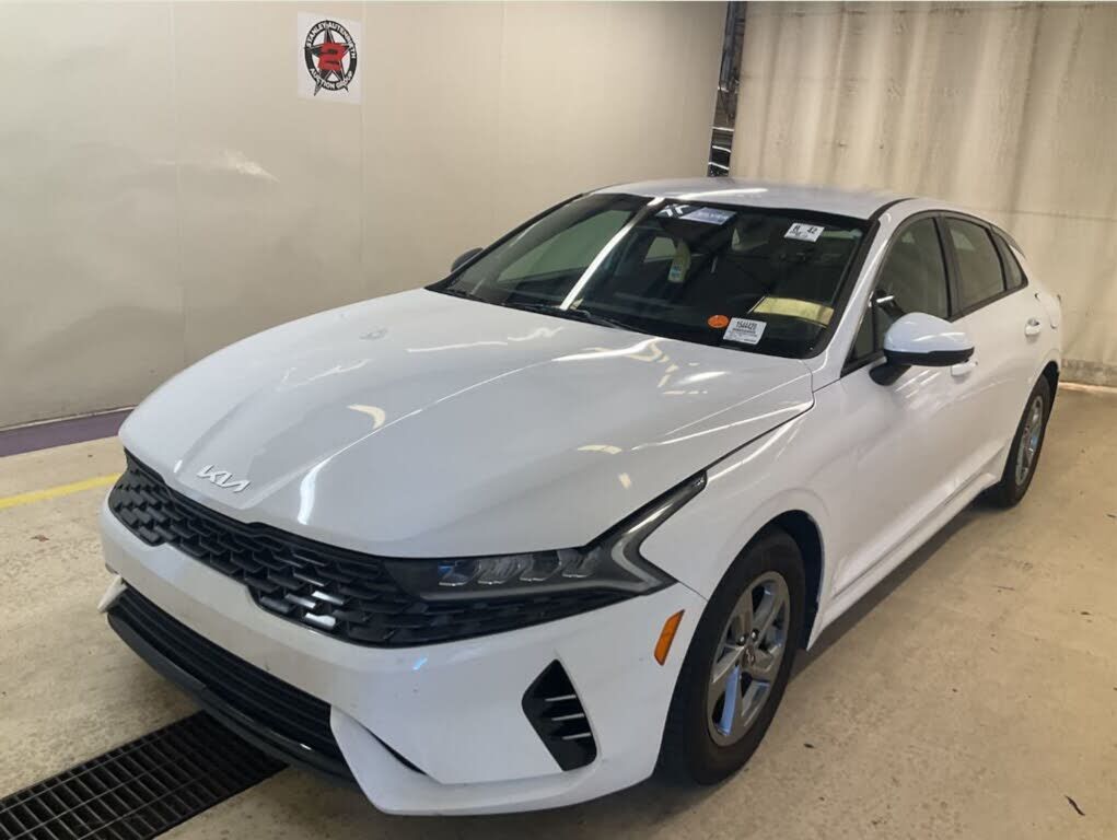 2022 KIA K5