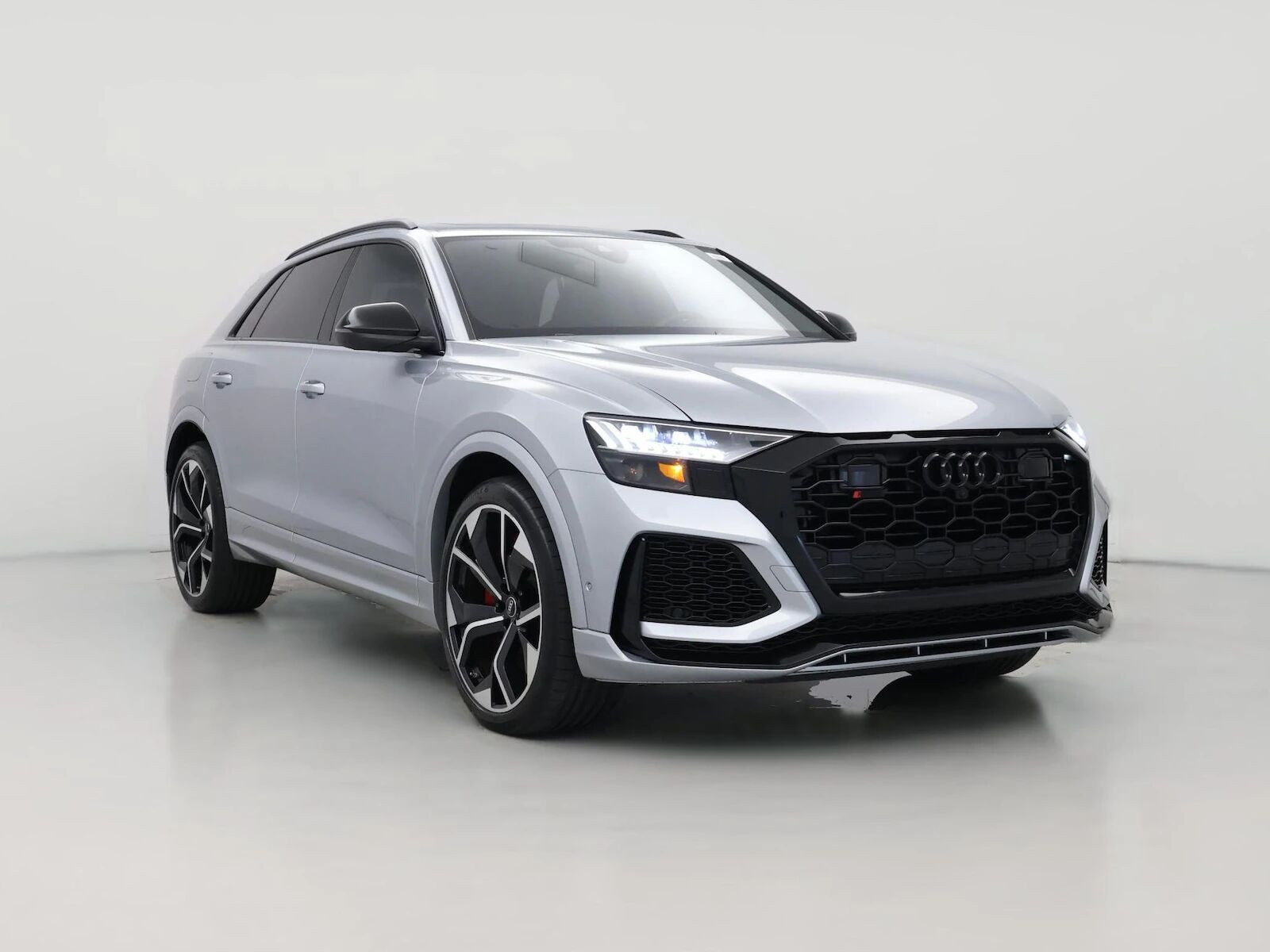 2024 AUDI RS Q8