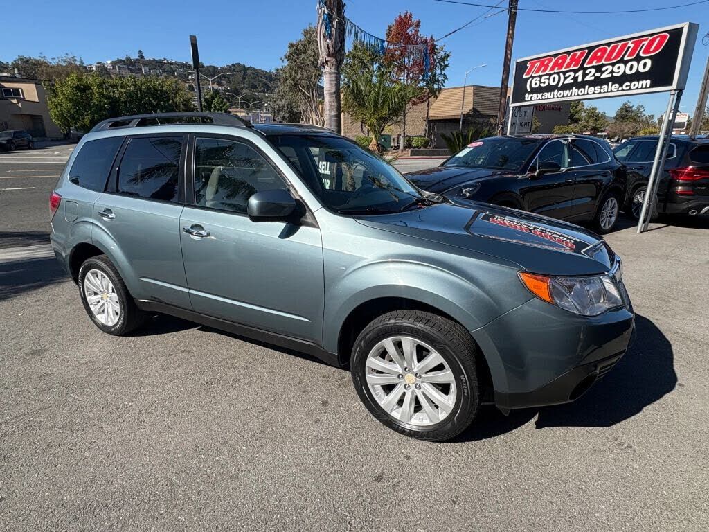 2011 SUBARU Forester