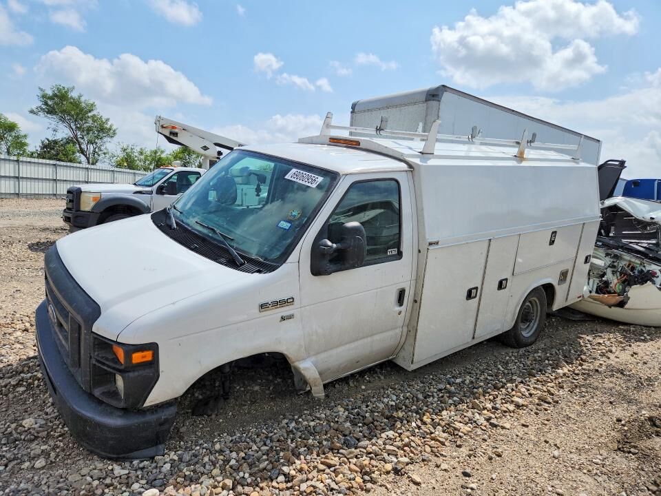 2017 FORD E-350