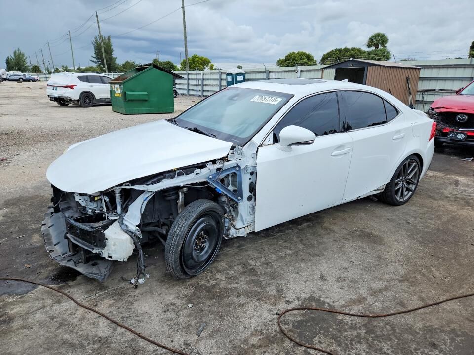2019 LEXUS IS