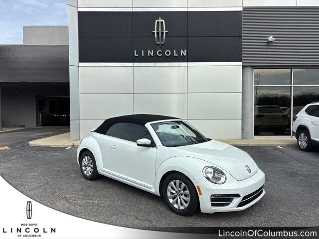 2018 VOLKSWAGEN Beetle