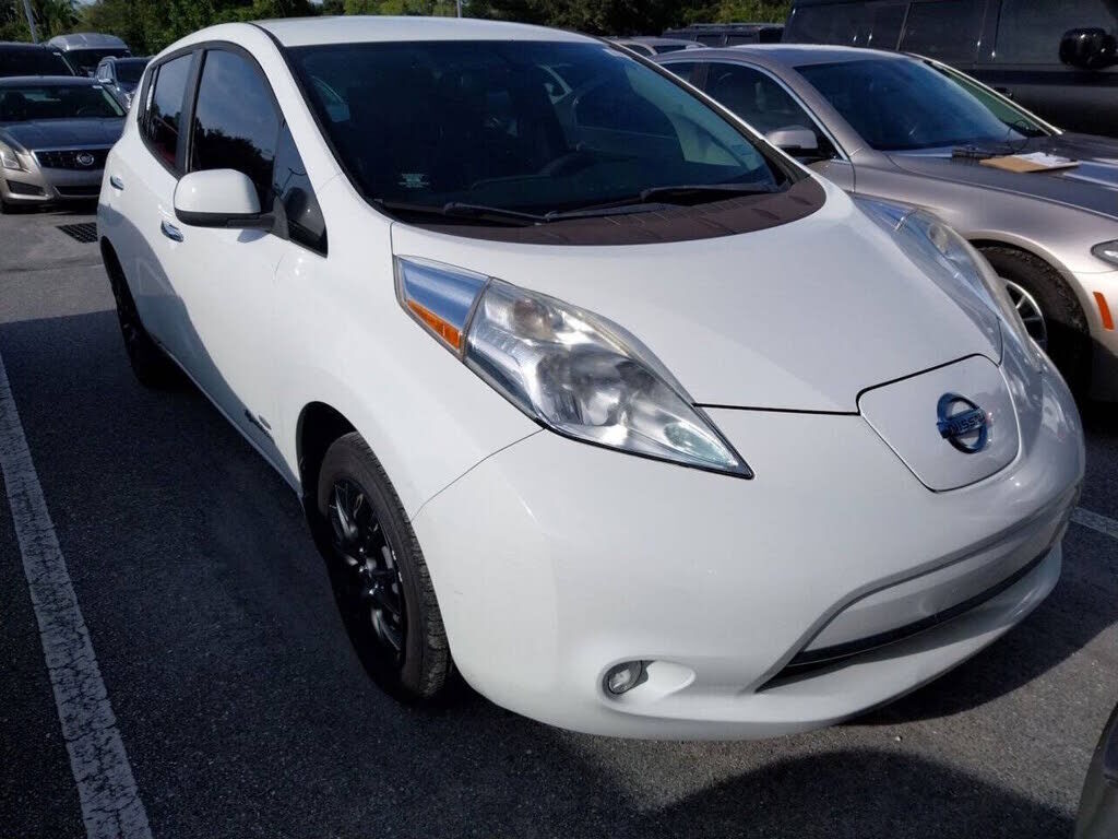 2016 NISSAN Leaf
