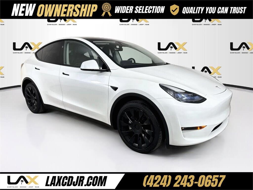 2024 TESLA Model Y