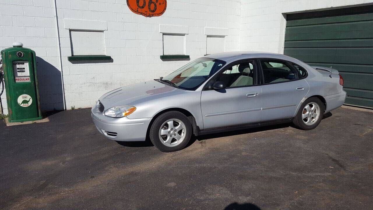 2007 FORD Taurus