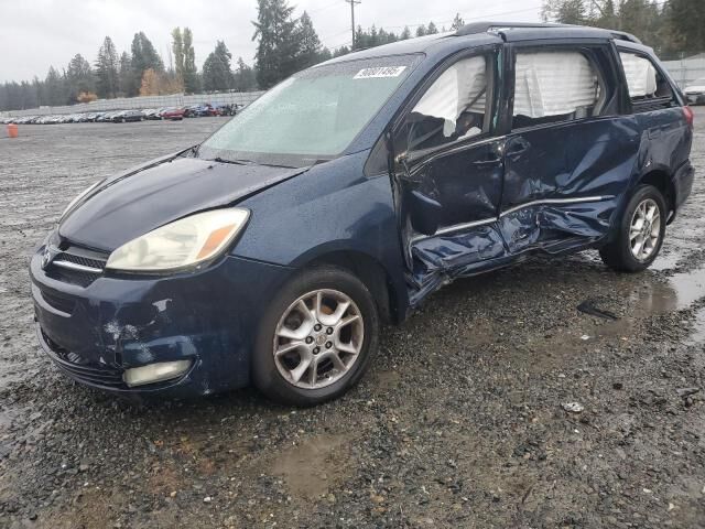 2004 TOYOTA Sienna