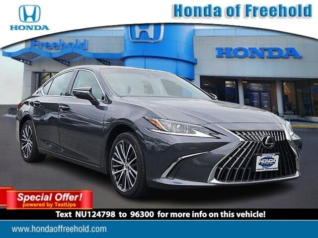 2022 LEXUS ES