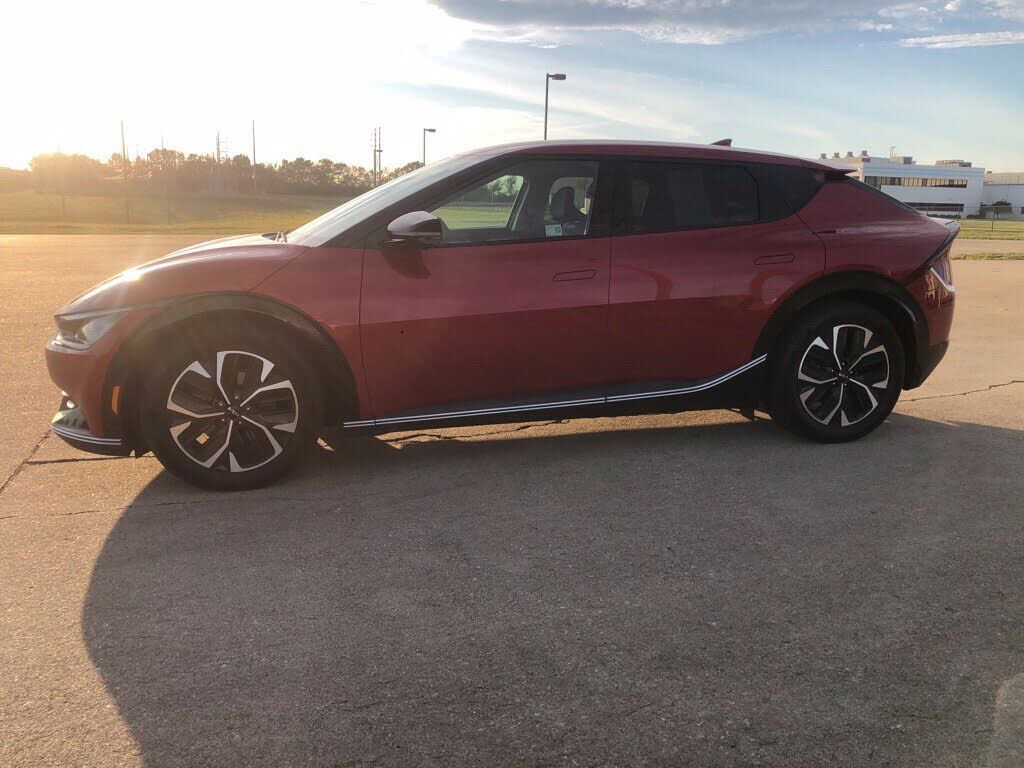 2023 KIA EV6