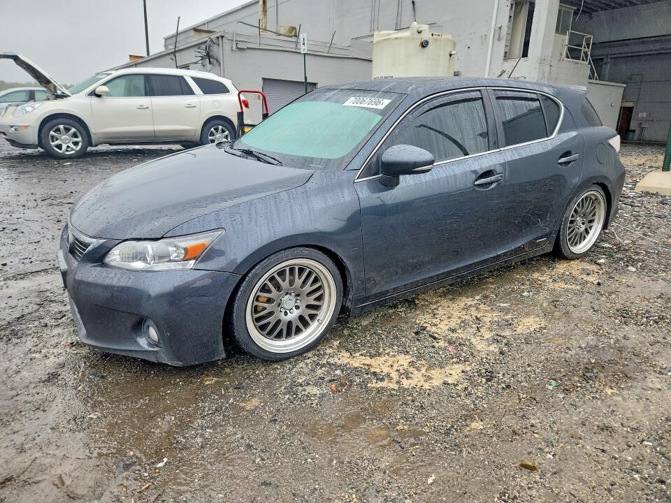 2011 LEXUS CT