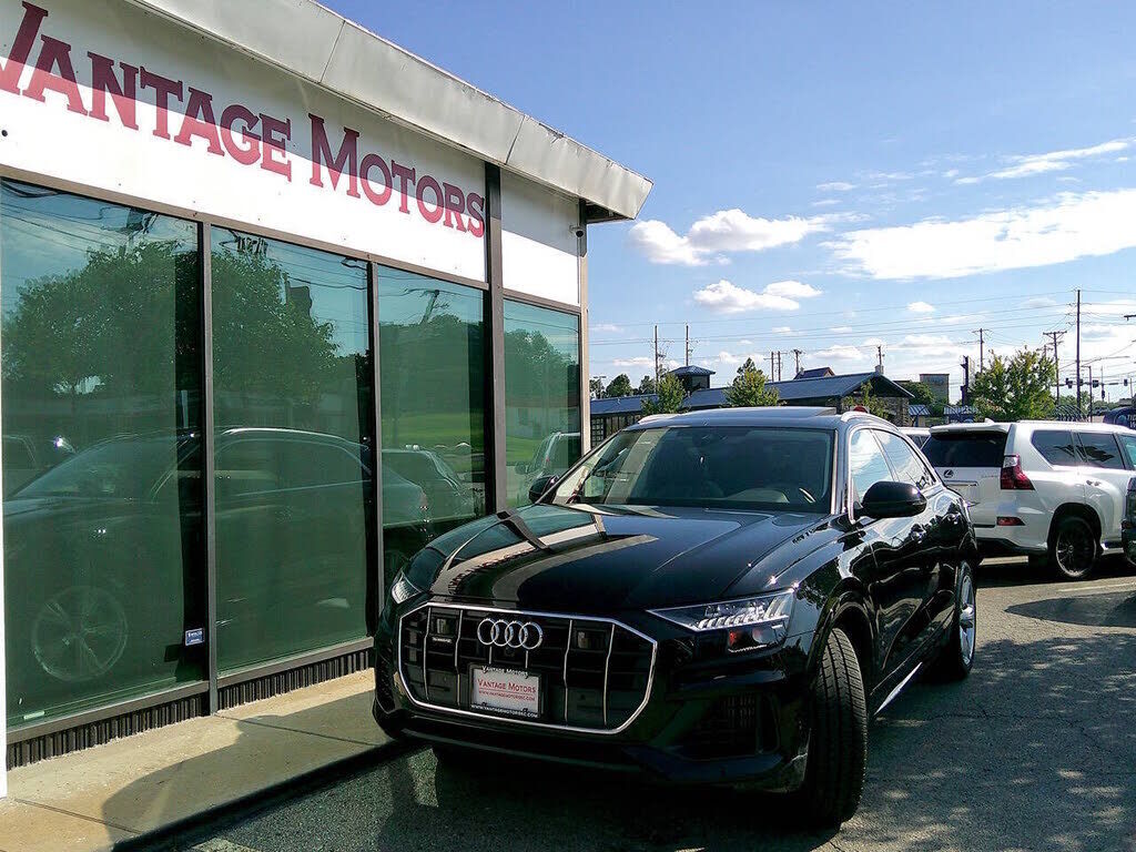 2023 AUDI Q8
