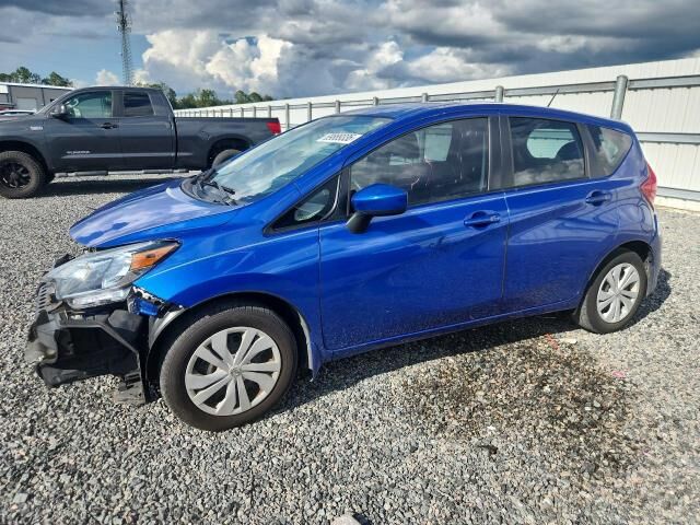 2017 NISSAN Versa
