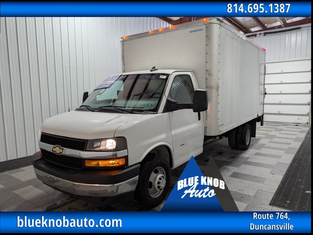 2022 CHEVROLET Express