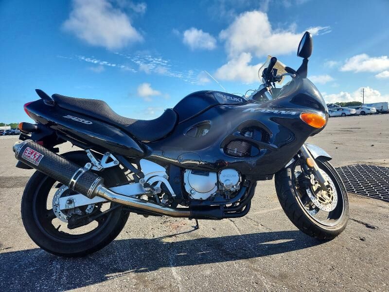 2002 SUZUKI GSX750FK