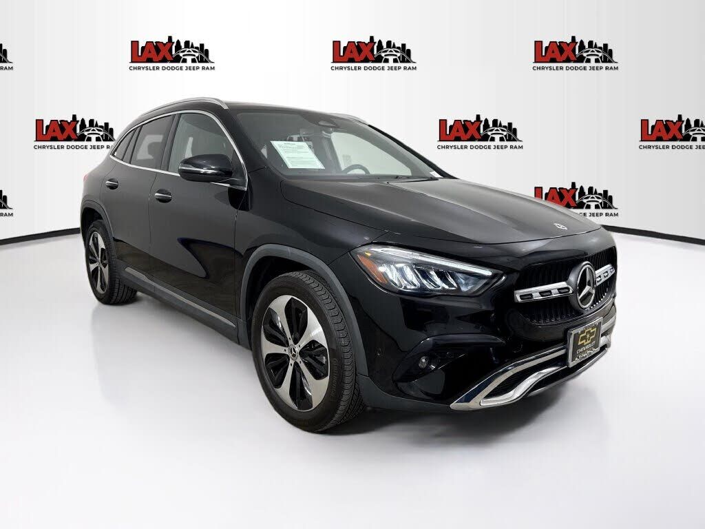 2024 MERCEDES-BENZ GLA-Class