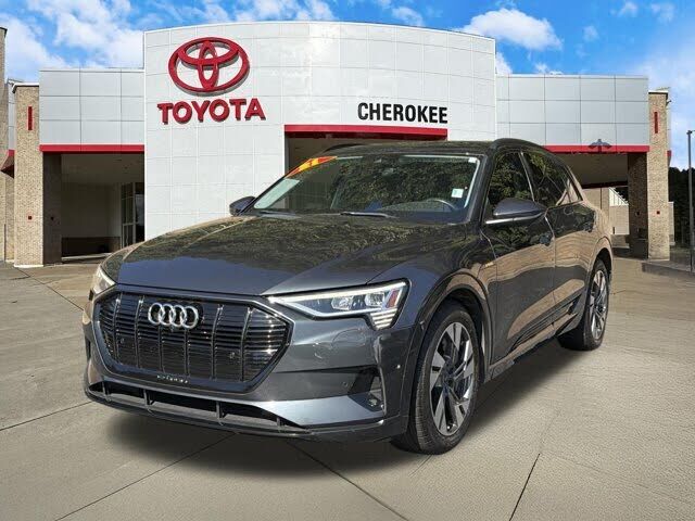 2021 AUDI e-tron