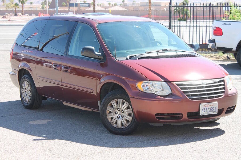 2007 CHRYSLER Town and Country