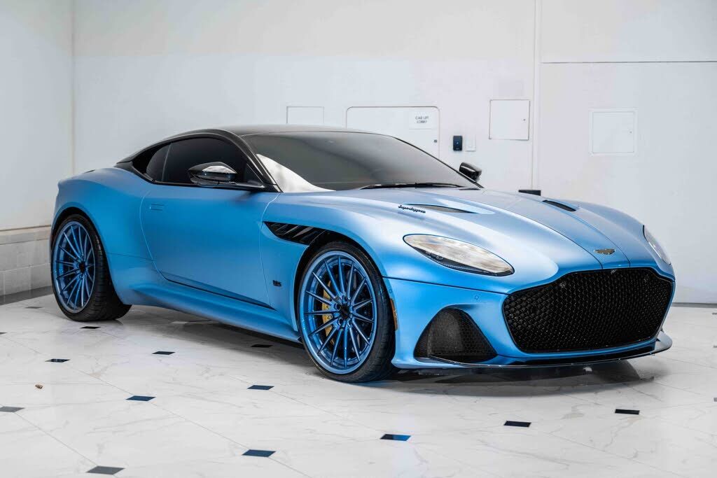 2019 ASTON MARTIN DBS