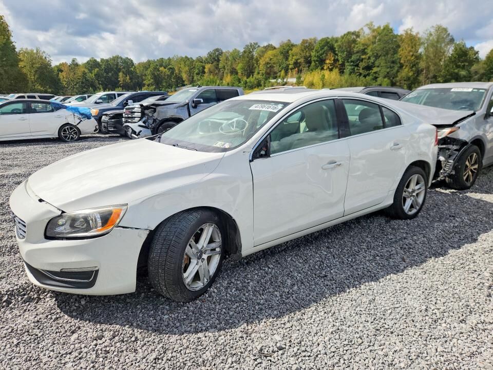 2015 VOLVO S60