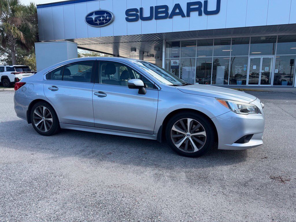 2017 SUBARU Legacy