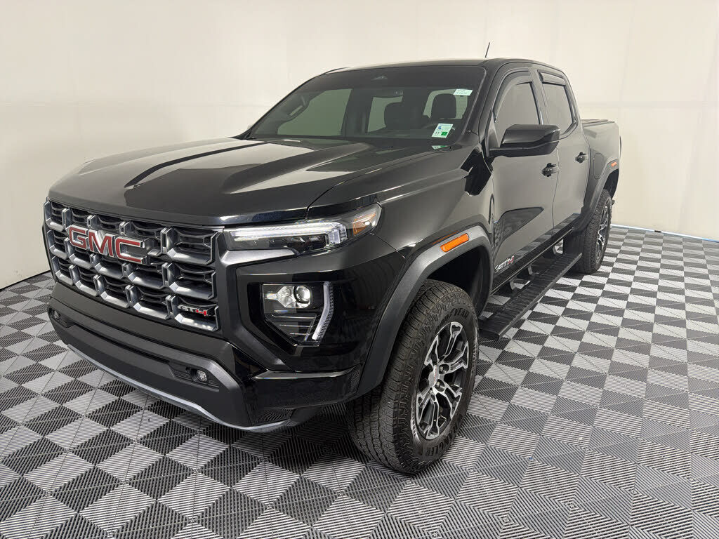2025 GMC Canyon