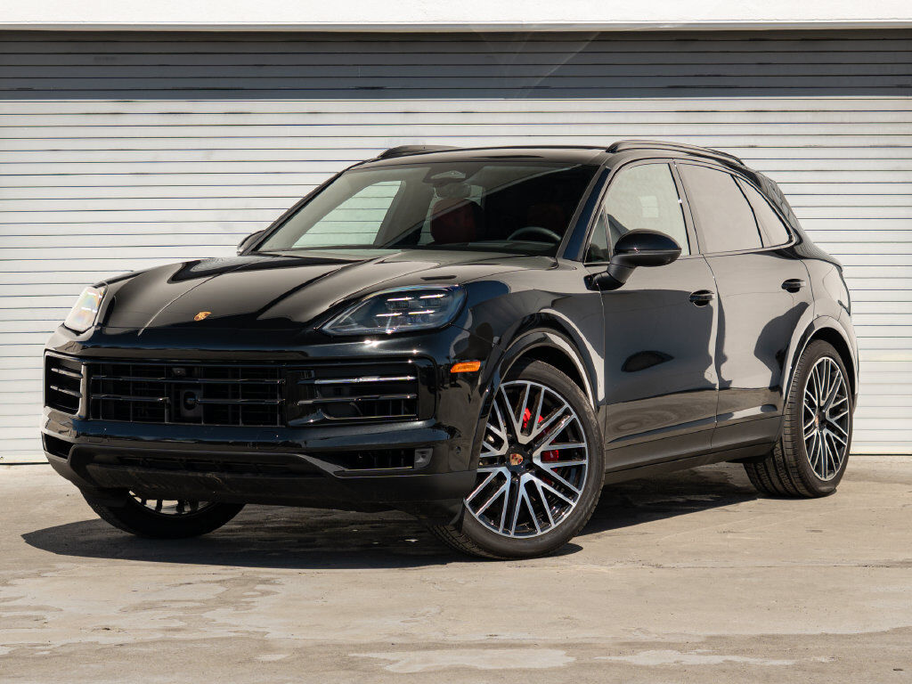 2026 PORSCHE Cayenne