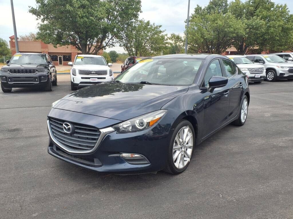 2017 MAZDA Mazda3