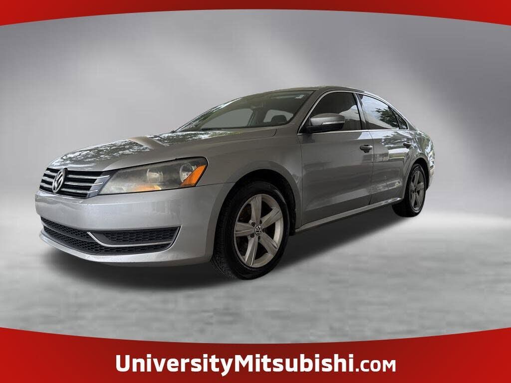 2012 VOLKSWAGEN Passat