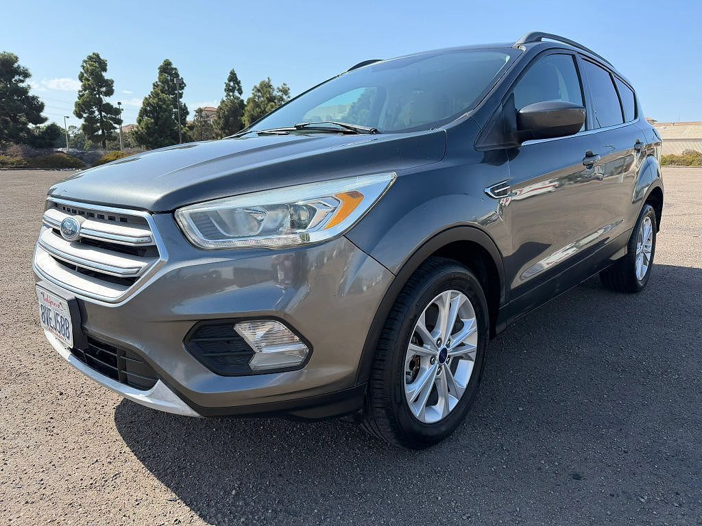 2017 FORD Escape