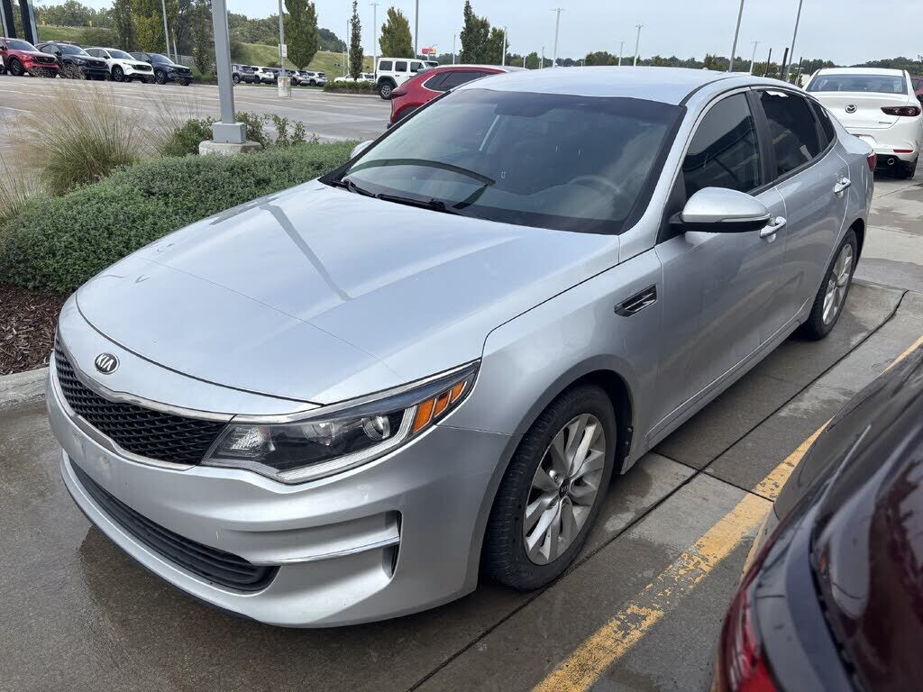 2018 KIA Optima