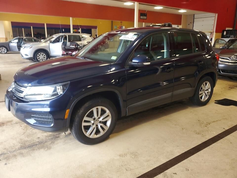 2012 VOLKSWAGEN Tiguan