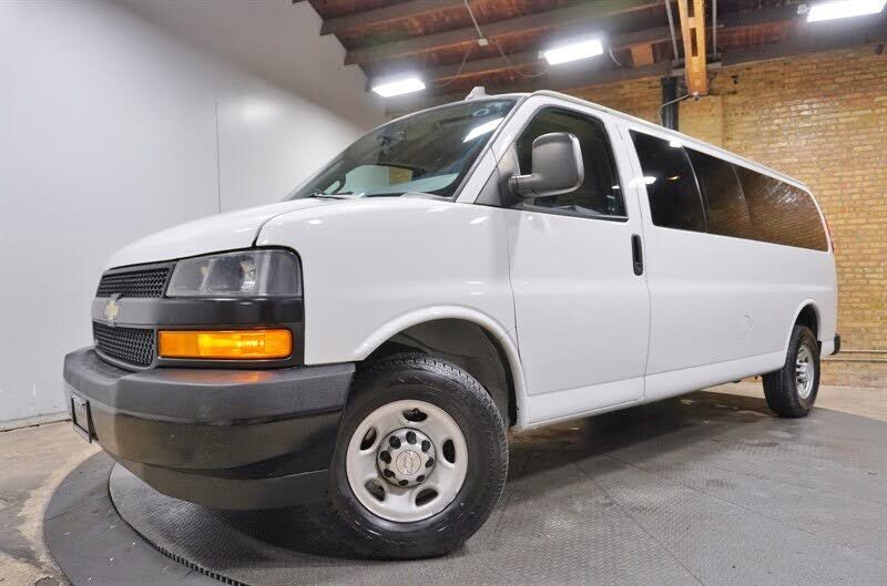 2019 CHEVROLET Express