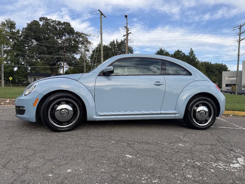 2012 VOLKSWAGEN Beetle
