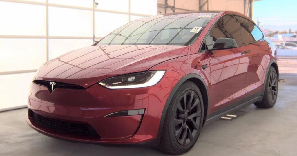 2024 TESLA Model X
