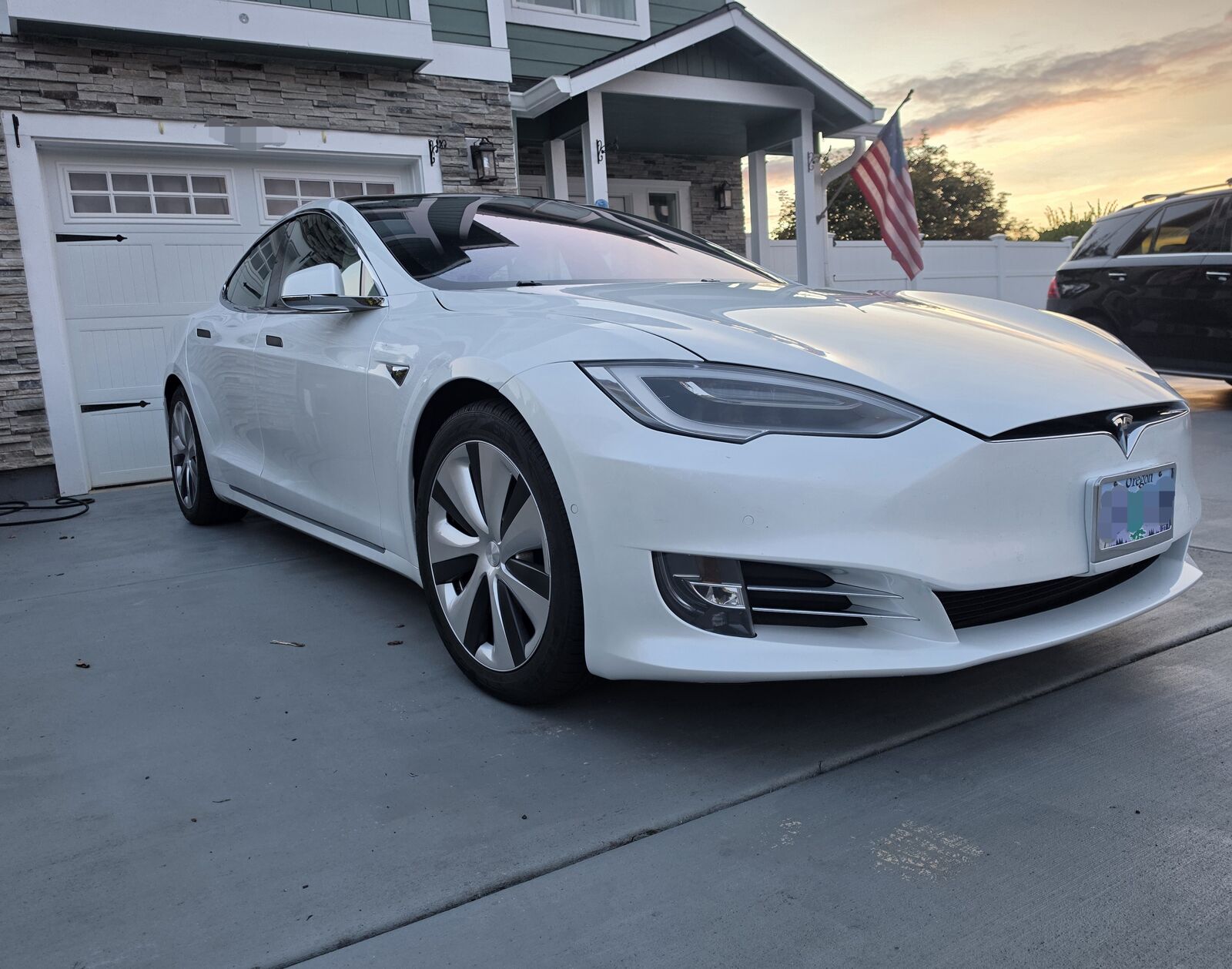 2020 TESLA Model S