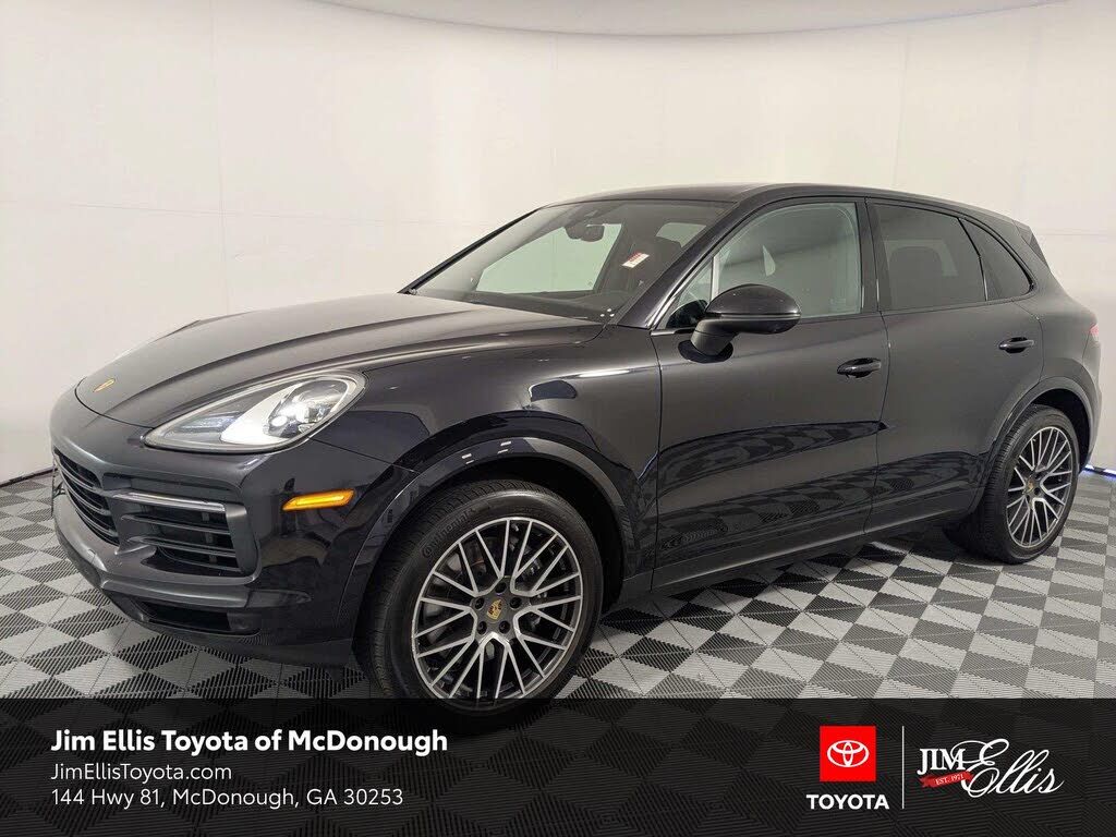 2022 PORSCHE Cayenne