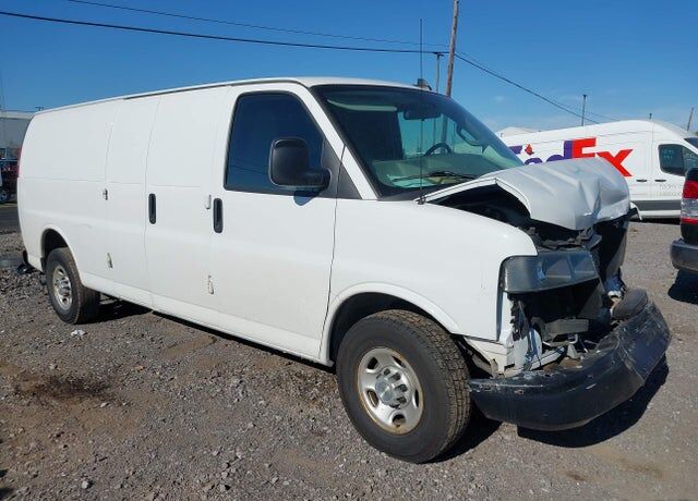 2020 CHEVROLET Express