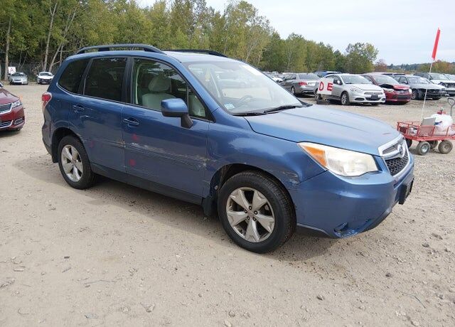 2015 SUBARU Forester