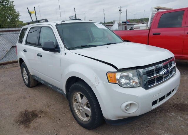 2011 FORD Escape