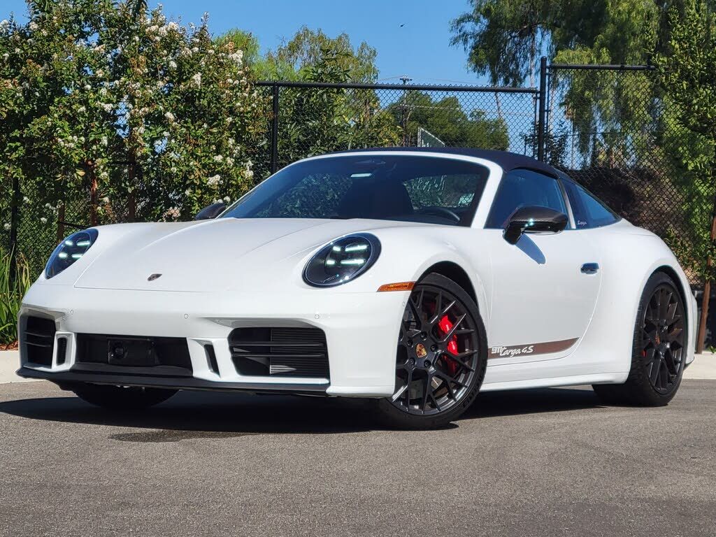 2026 PORSCHE 911