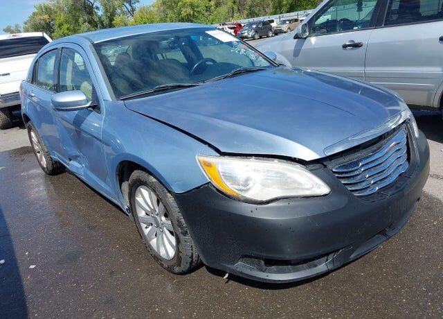 2012 CHRYSLER 200