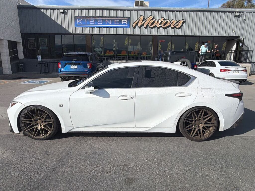 2021 LEXUS IS