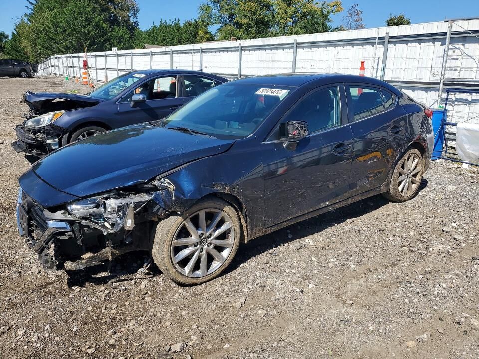 2017 MAZDA Mazda3